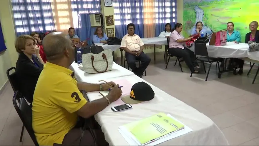 Docentes de la escuela Estado de Libia, en paro