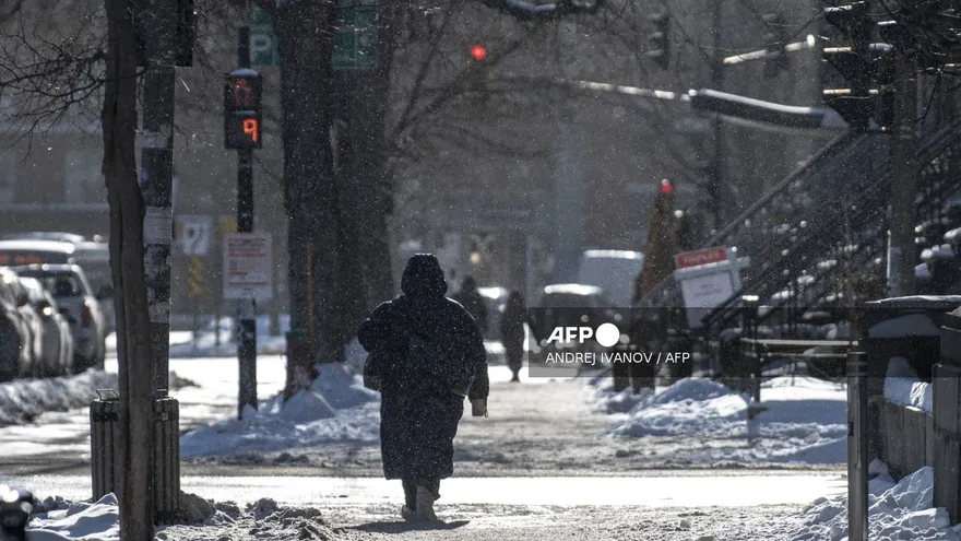 Megatormenta de nieve y hielo amenaza EEUU
