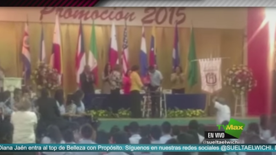 El hijo de Luchito Williams, que fue niño símbolo se graduó