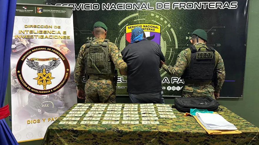 Se trata de un ciudadano, de 46 años de edad, investigado por el presunto delito contra la administración pública.