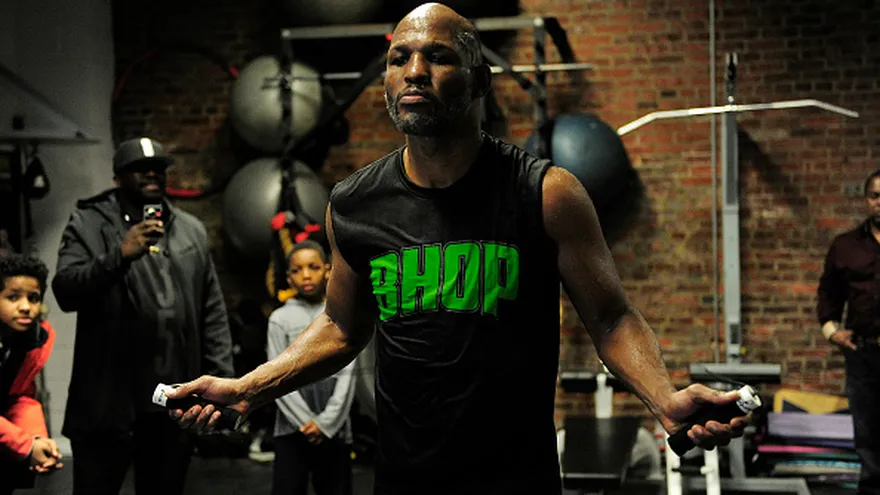Bernard Hopkins durante sus entrenamientos para la pelea ante Joe Smith Jr.