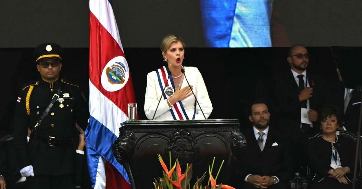 Laura Fernández toma posesión como presidenta de Costa Rica