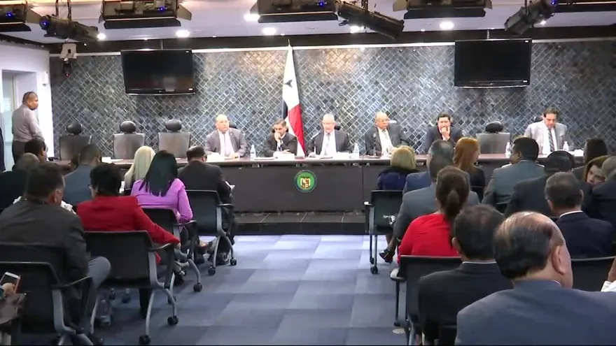 Consulta ciudadana por ratificación de magistradas