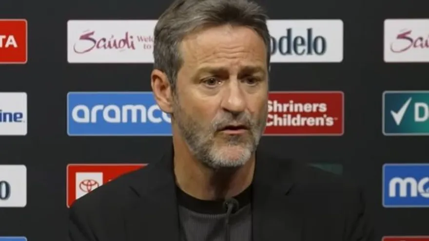 Thomas Christiansen en conferencia de prensa luego de vencer a Jamaica en la Copa Oro 2025