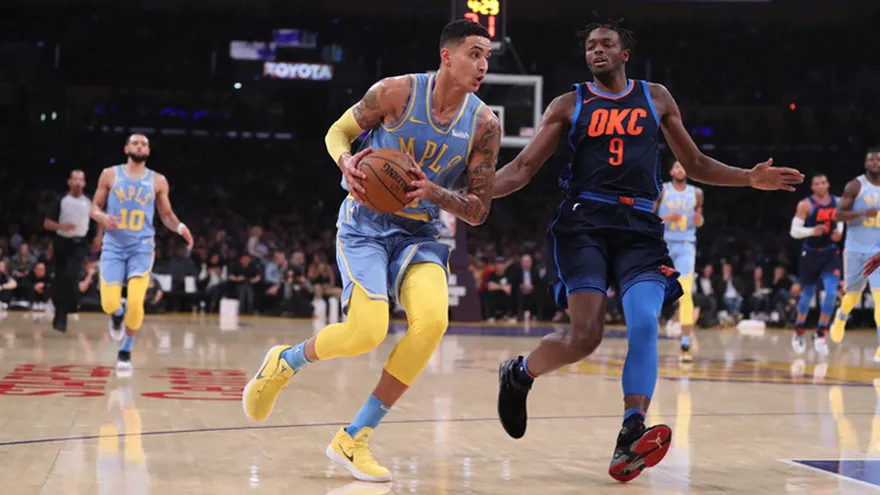 Thunder con victoria antes Lakers