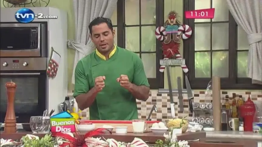 Spaguetti Con Tiras De Res Y Hongos Salteados En Crema Blanca