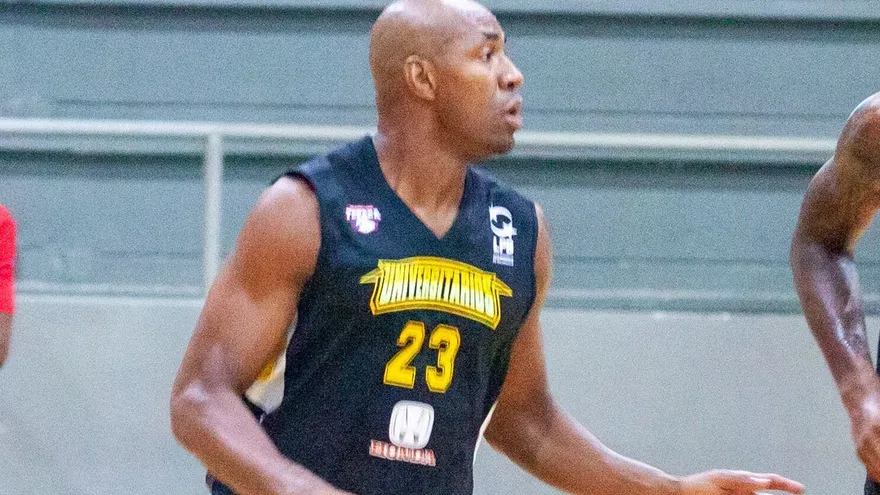 Universitarios logran la victoria ante Los Toros en la LPB