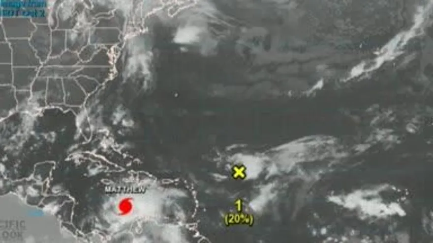 EEUU evacúa a su personal en base cubana de Guantánamo ante huracán Matthew