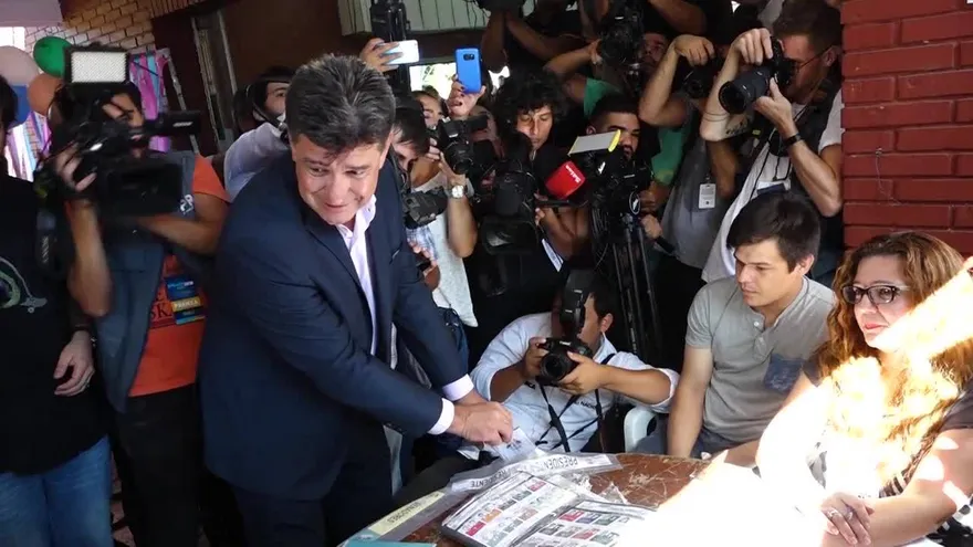Paraguayos eligen nuevo presidente