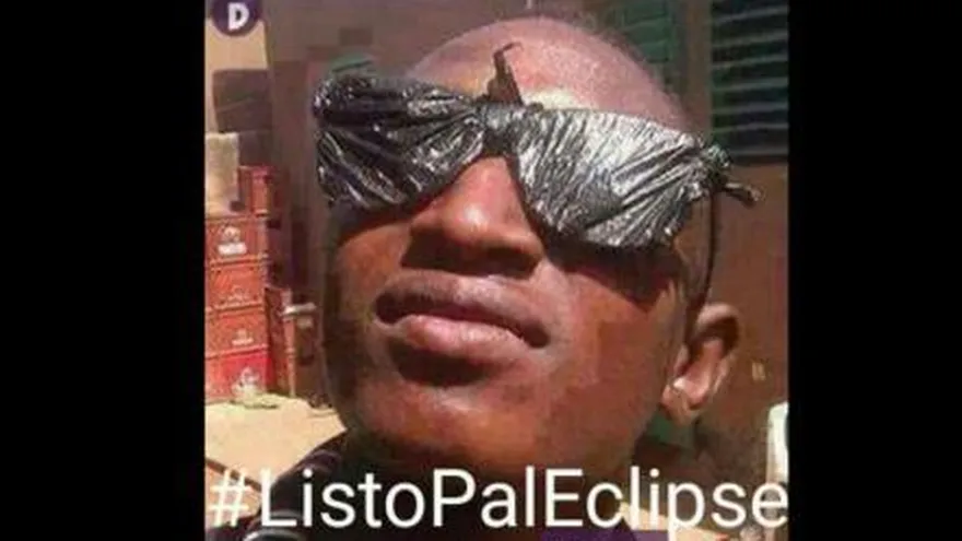 Memes por el eclipse solar