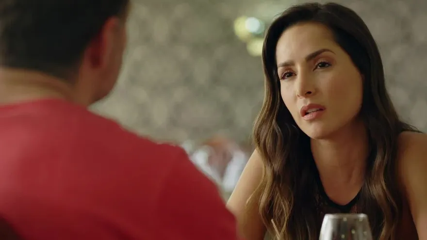 Sin Senos Sí Hay Paraíso 3 - Capítulo 25