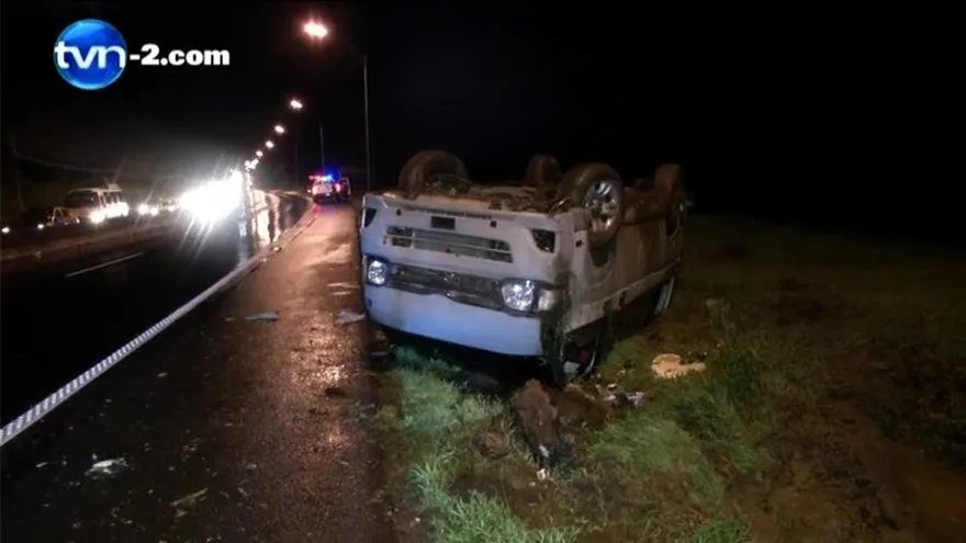 Se vuelca busito en Howard