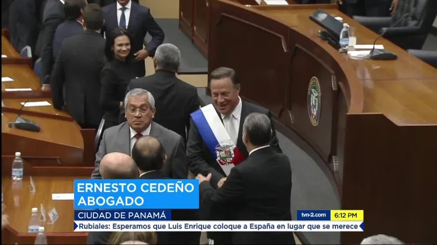 Varela entrega carta a magistrados del TE sobre consulta de papeleta adicional