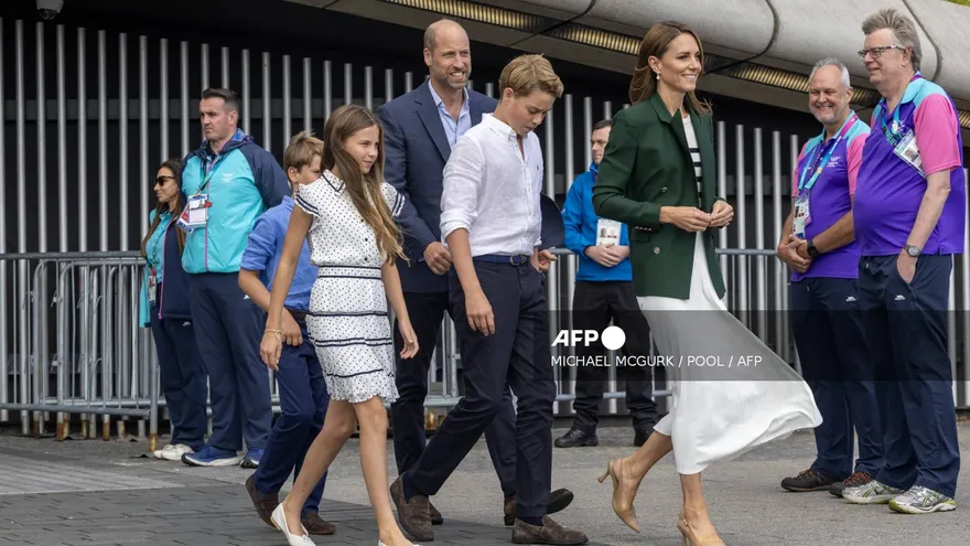 Los príncipes de Gales y sus hijos