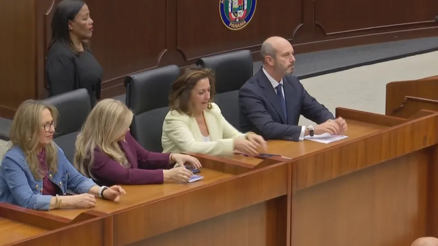 Presidente del Senado español respalda a Panamá ante lista fiscal de la Unión Europea