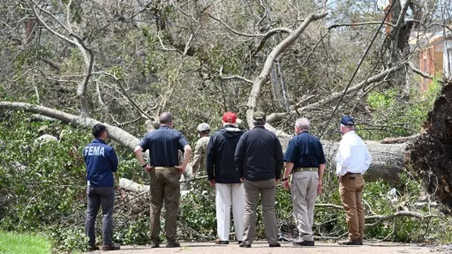 Donald Trump, presidente de Estados Unidos, supervisa acciones