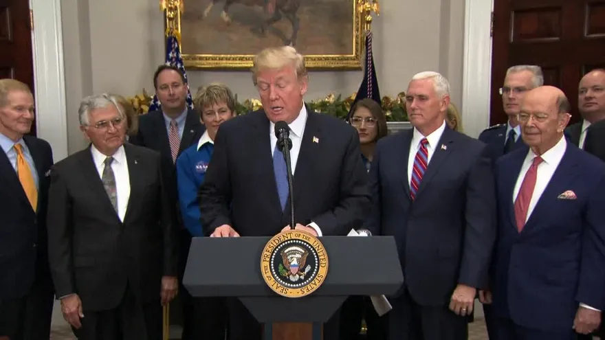 EEUU enviará hombres a la Luna como paso previo a Marte