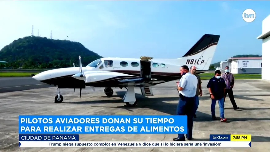 Pilotos aviadores donan su tiempo para realizar entregas de alimentos