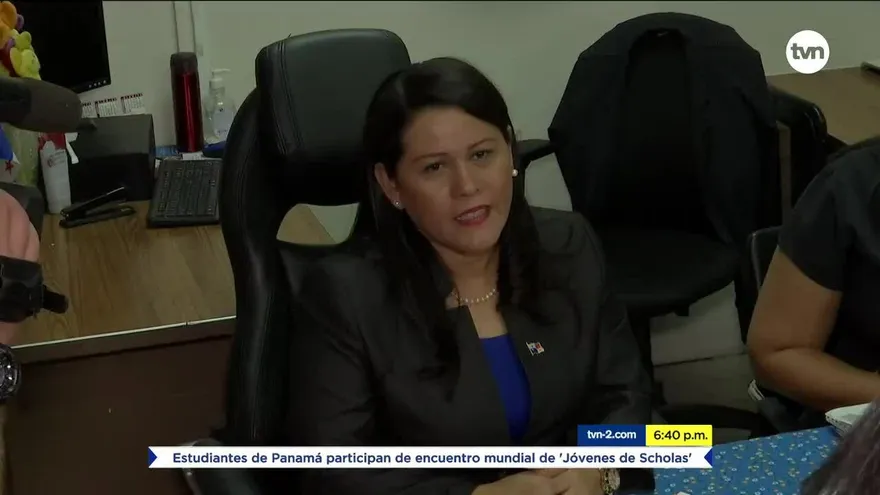 Retiran cargos a jóvenes que protestaron contra reformas constitucionales