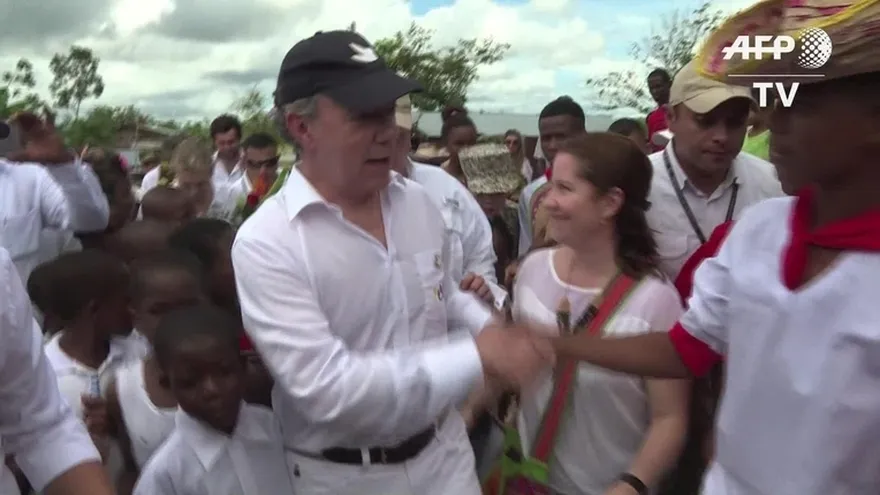 Santos donará premio monetaria de Nobel de la Paz a víctimas