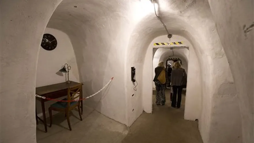 Abren refugio antiaéreo de Mussolini