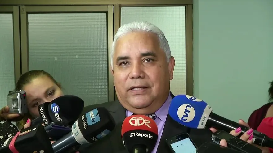 Médicos del HST mantienen medida de paro