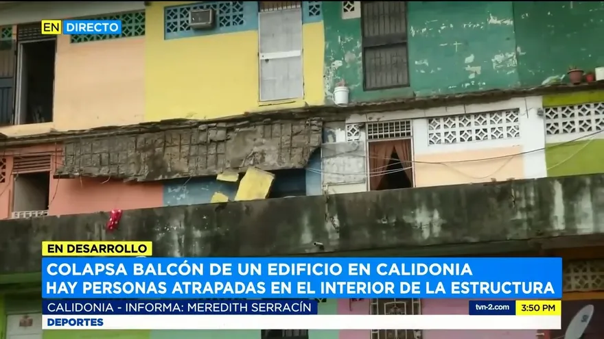 Colapsa balcón en edificio de Calidonia
