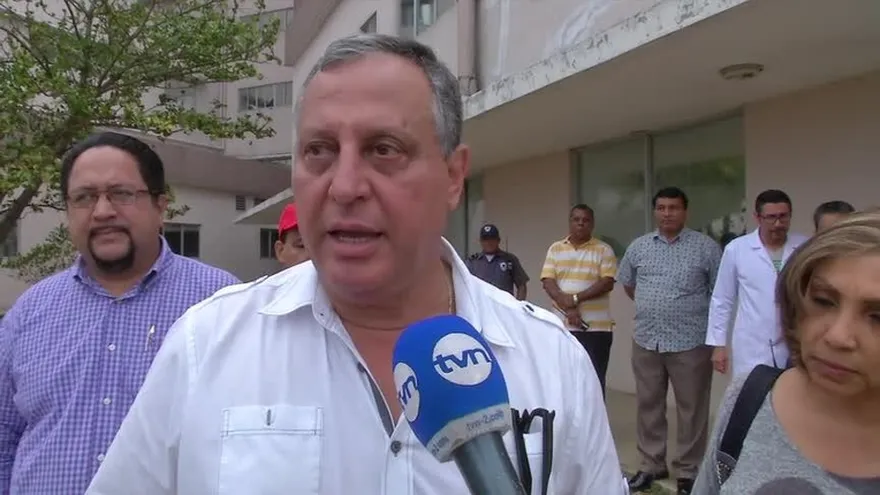 Evalúan situación del hospital de la 24 de Diciembre