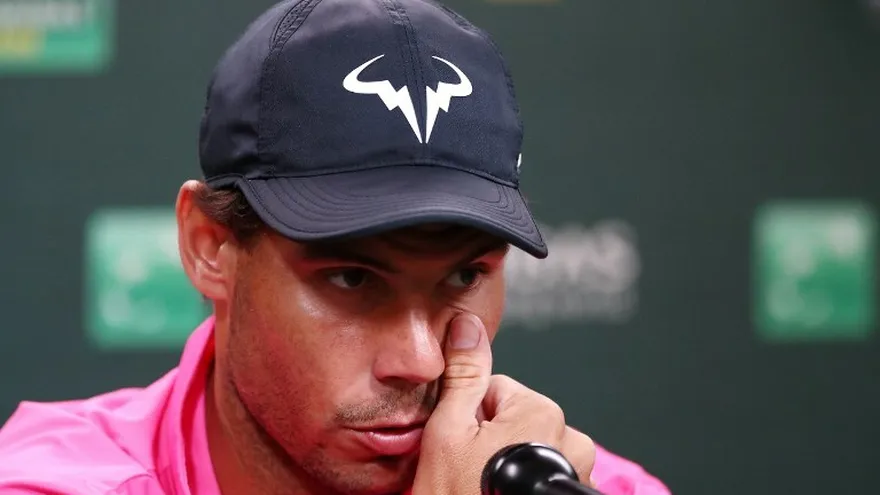 La rodilla deja a Nadal fuera de Indian Wells; Federer-Thiem, a la final