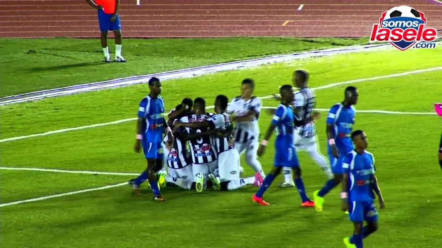 Árabe Unido venció 2-1 al Tauro FC