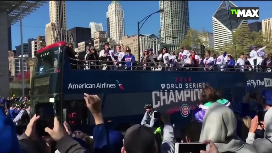 Los fanáticos de Chicago invadieron las calles tras la victoria