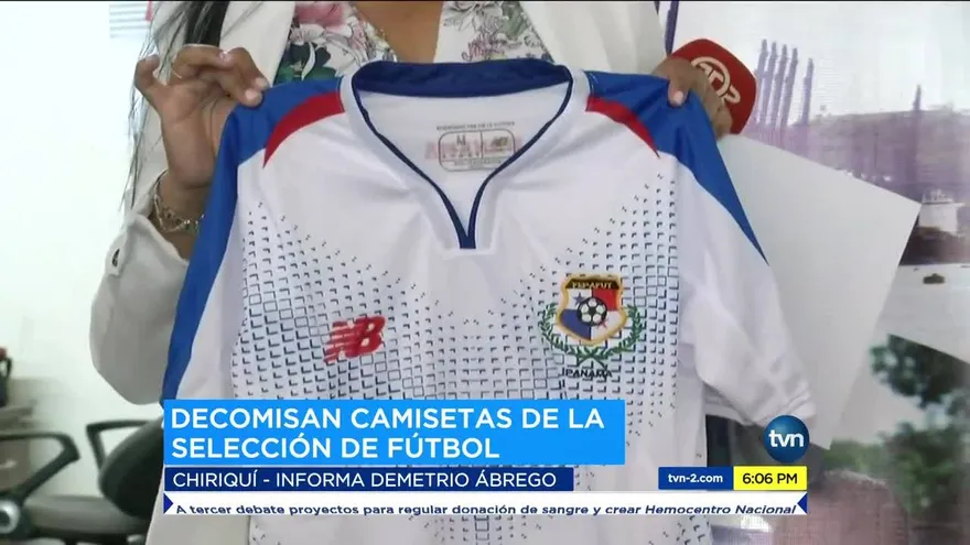 Retienen camisetas falsificadas de 'La Sele' a pasajeros en Guabalá