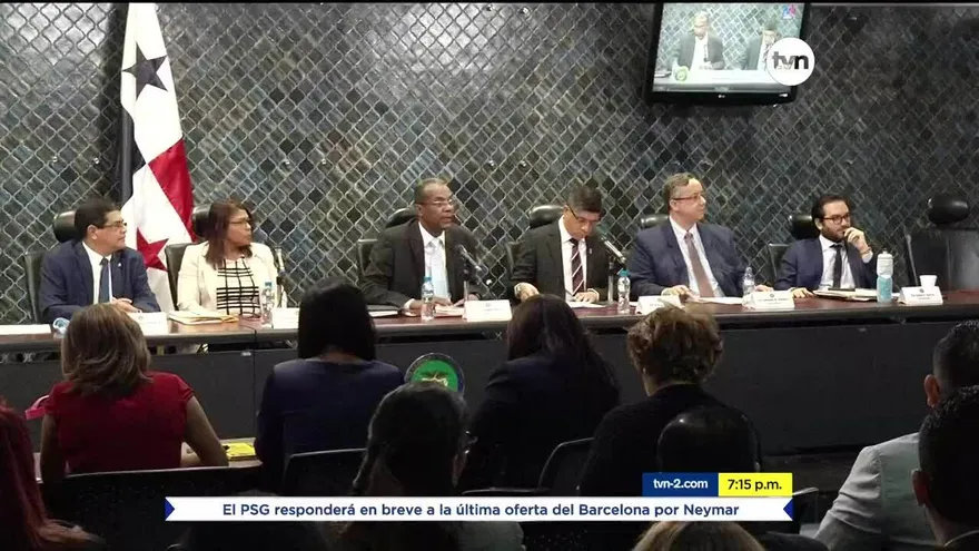 Avanzan consultas ciudadanas por reformas constitucionales