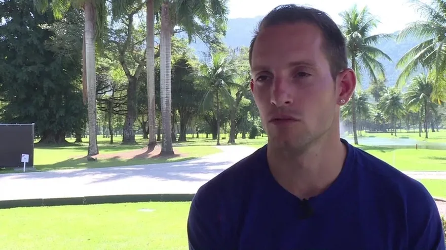 Francés se disculpó por sus polémicos cometarios tras perder el oro