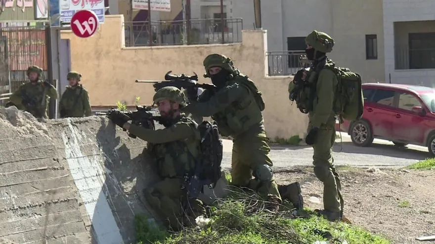 Enfrentamientos entre palestinos y soldados israelíes