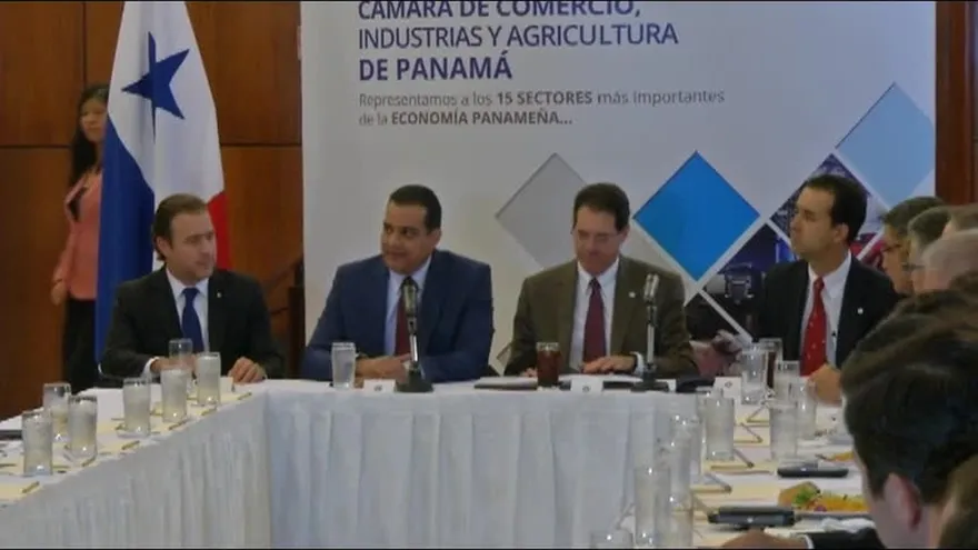 Garantizan dos quincenas a empleados de Waked