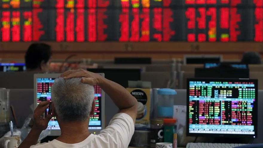 Las bolsas del Sudeste Asiático empiezan la semana con caídas
