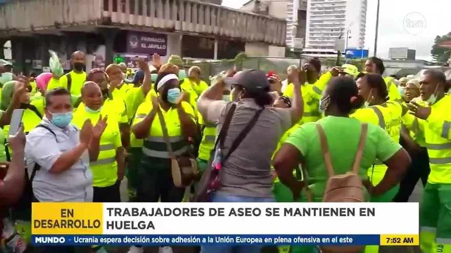 Director de Aseo reacciona a huelga de ‘Las Hormiguitas’