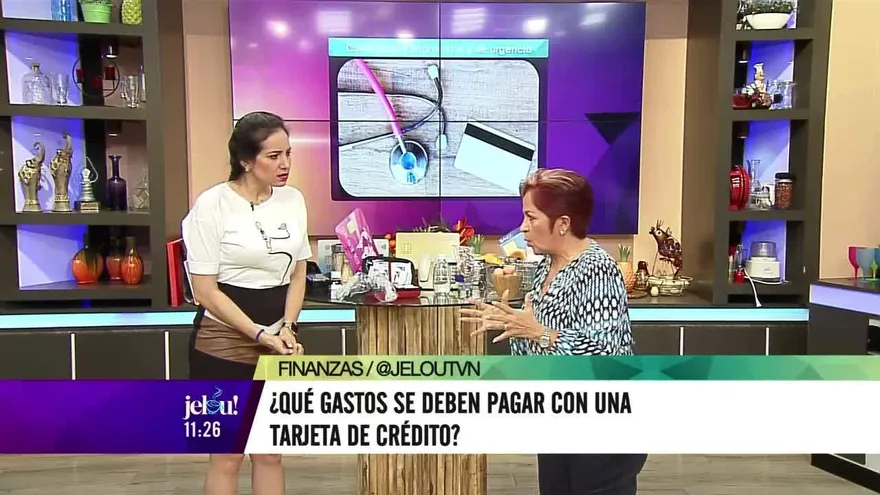 ¿Qué gastos deben hacerse con una tarjeta de crédito?