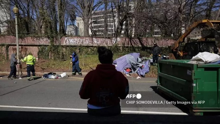 Campamento de personas sin hogar en calles de Washington