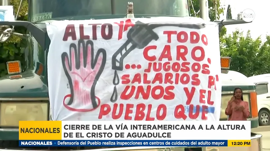 Docentes en Coclé continúan protesta