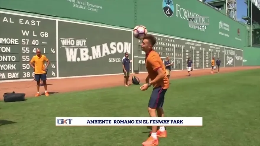 La Roma visitó el Fenway Park