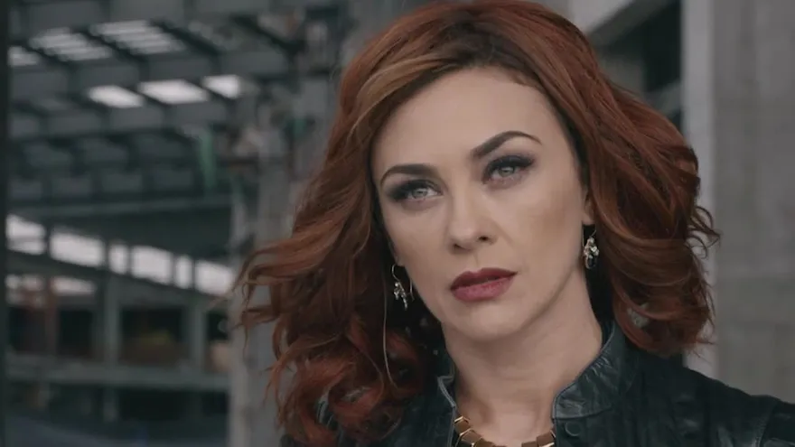 La Doña Capítulo 1: “A mí no se me toca ni con la mirada”