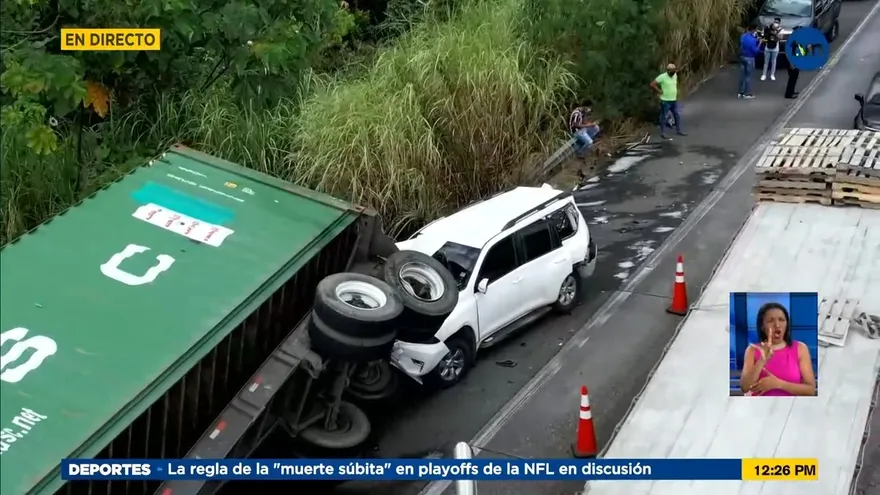 Reabren vía hacia Panamá Oeste tras accidente múltiple en vía Centenario