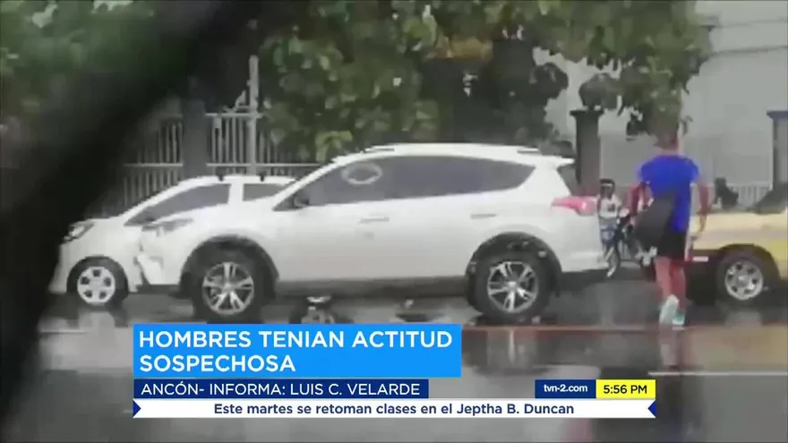 Encuentran armas de fuego dentro de vehículo frente al Rommel Fernández