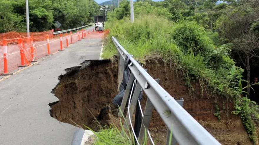 El MOP empieza las obras en la via de Sora ,chame por deslizamiento de tierra