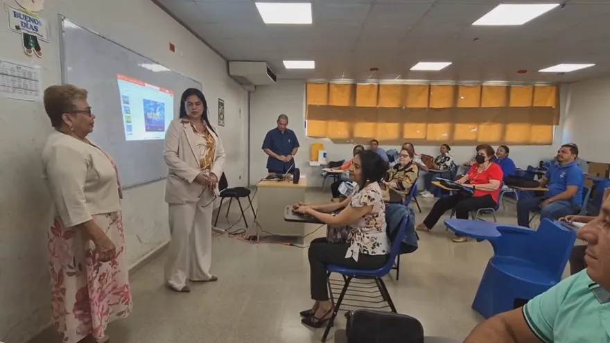 Docentes inician capacitación en Herrera