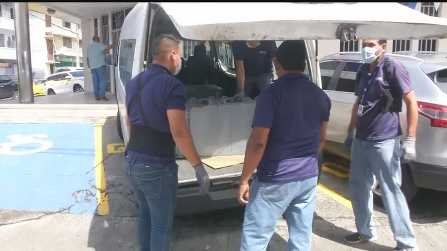 Cambian cajas en sucursal del Banco Nacional