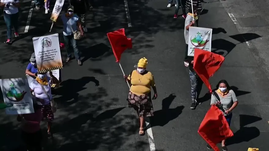Protestas ecologistas en Argentina y El Salvador por el Día Mundial del Agua