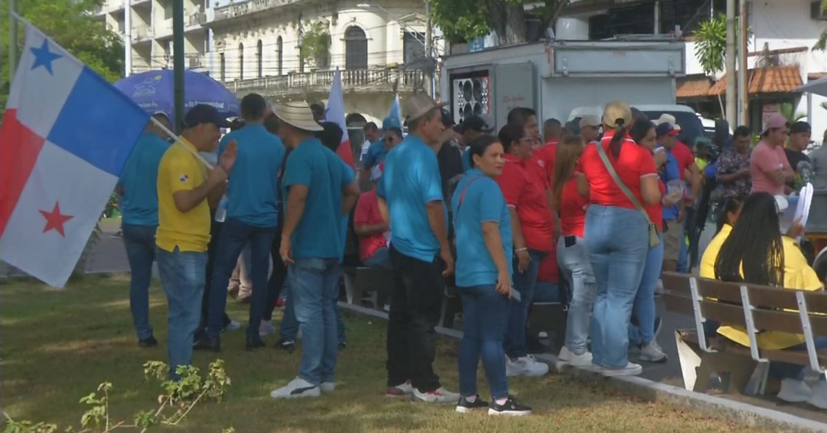 Día del Trabajador: Diversos gremios sindicales participaron en una marcha en la capital